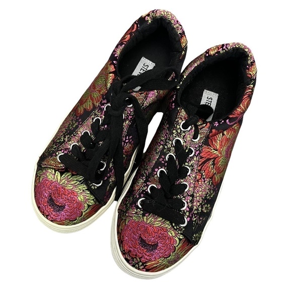 Steve Madden Black Floral Gisela Lace Up Platform Sneakers 5 - Picture 1 of 6